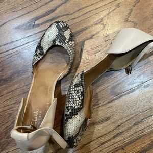 Snakeskin toe Clark’s wedges sz 11